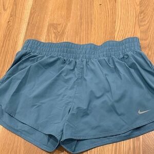 Nike Dri-FIT One Women's Mid-Rise 3" Brief-Lined Shorts